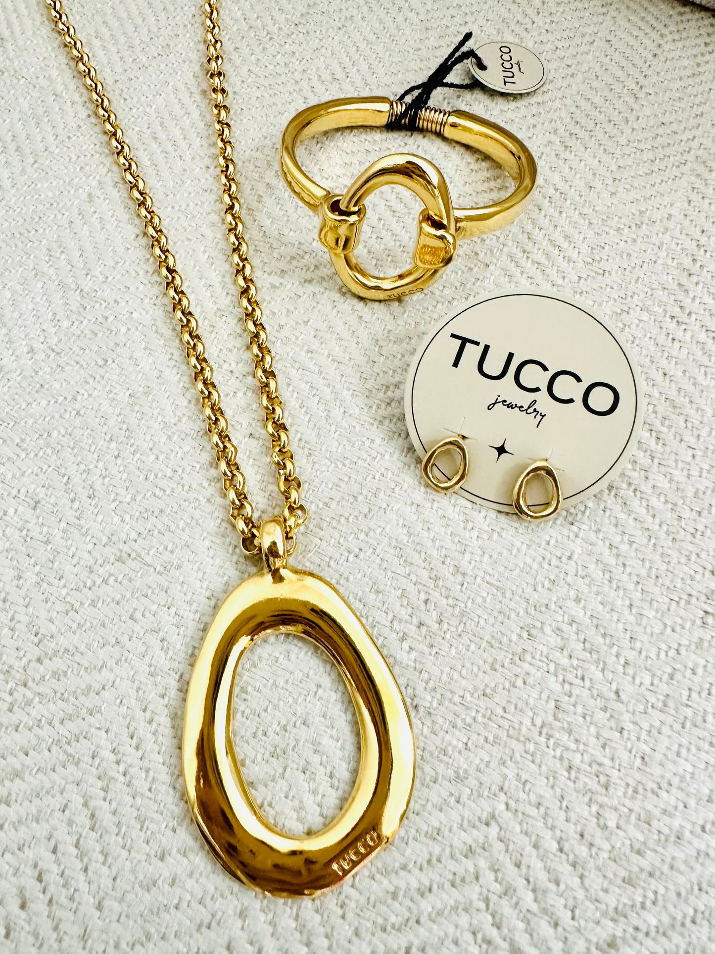 Tucco Mistral Gold Collection