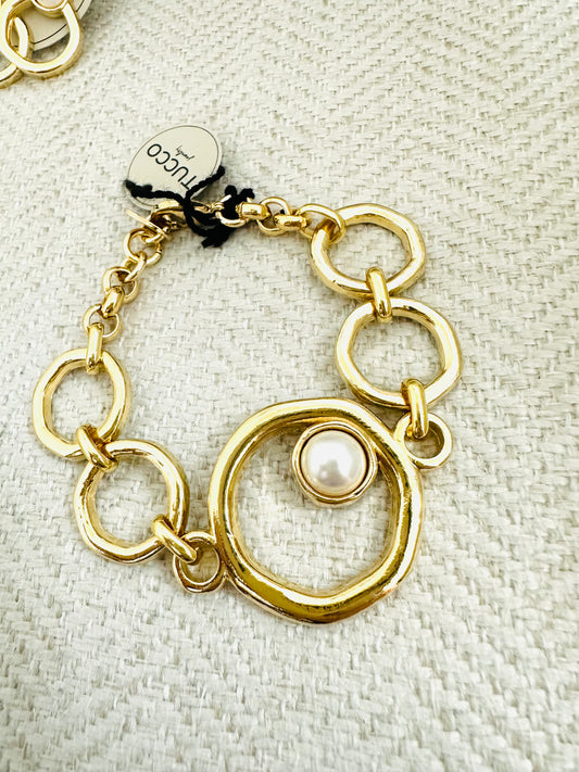 Multi Circles/ Gold Pearl Bracelet- Tucco